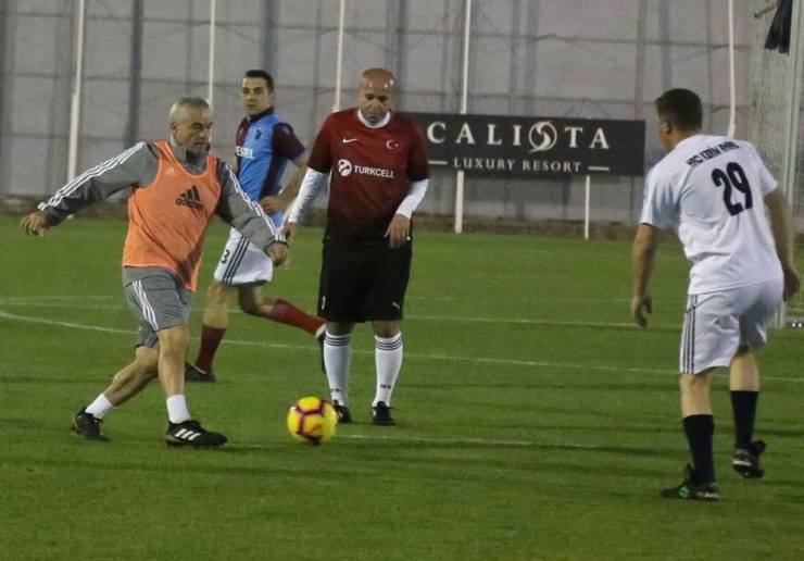 Sivasspor İle İl Protokolü Dostluk Maçı Yaptı