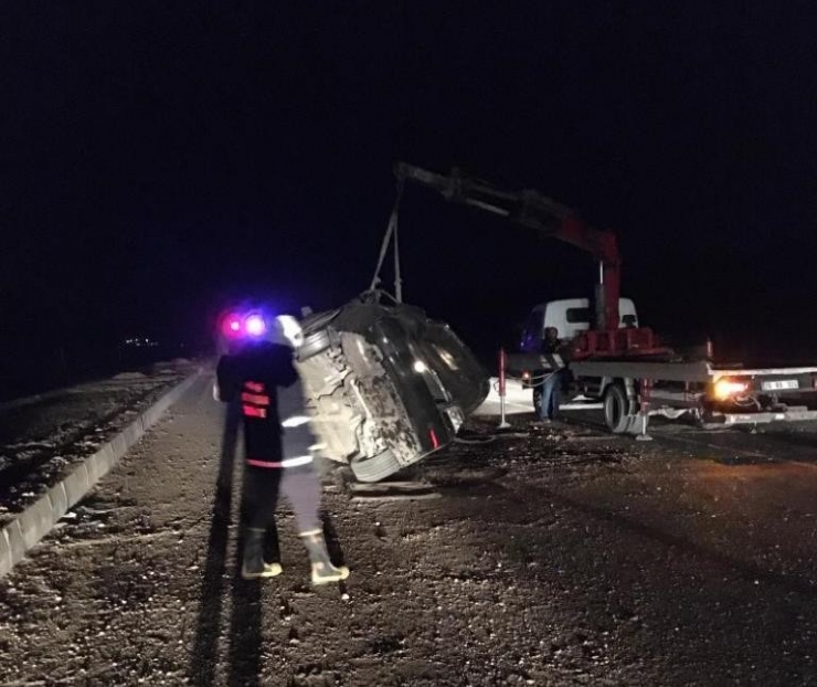 Van’da Trafik Kazası; 2 Yaralı