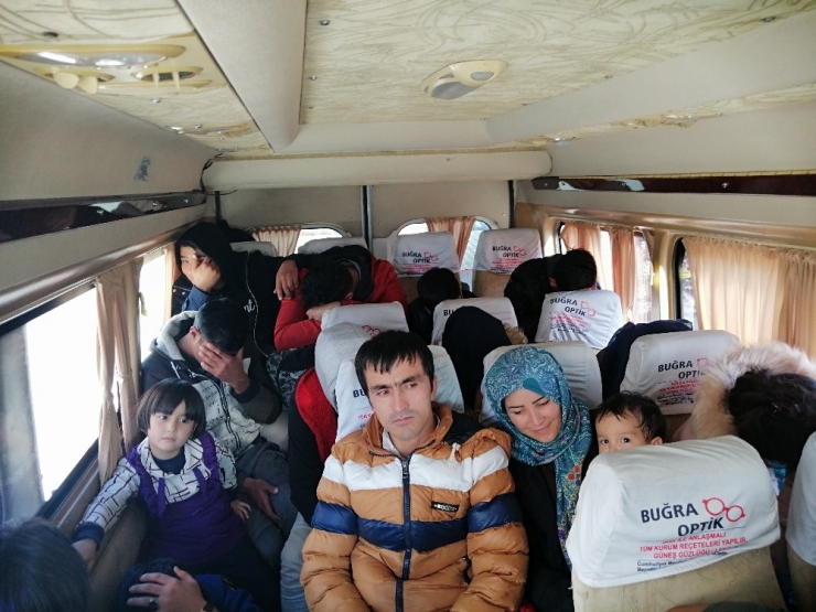 Çanakkale’de 98 Kaçak Göçmen Yakalandı