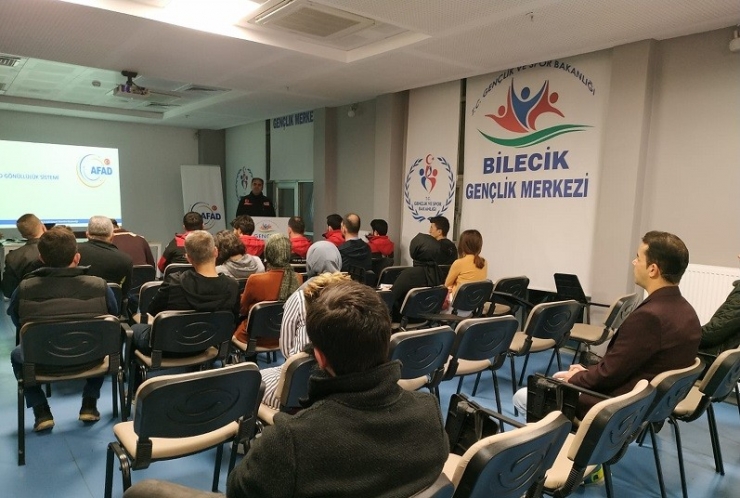 Afad Gönüllüleri Tanışma Toplantısı Düzenlendi