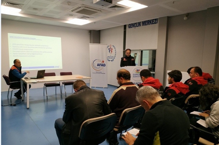 Afad Gönüllüleri Tanışma Toplantısı Düzenlendi