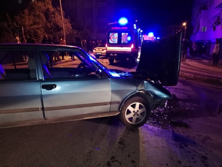 Antalya’da Trafik Kazası: 4 Yaralı