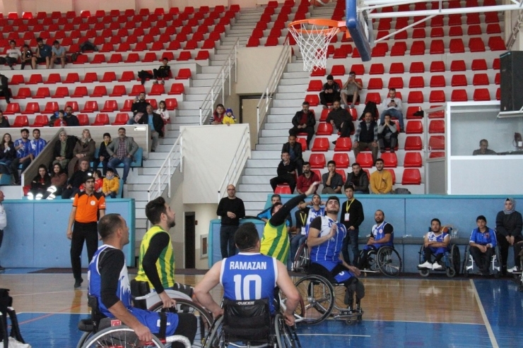 Şanlıurfa’ya Basket Yağdırdı