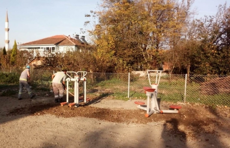 Hendek’te Asfalt Çalışmaları Devam Ediyor