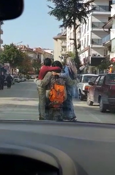 Elektrikli Bisiklete 5 Kişi Binen Aile ’Pes’ Dedirtti