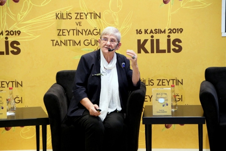 Prof. Dr. Canan Karatay Üniversitede Zeytinyağının Yararlarını Anlattı