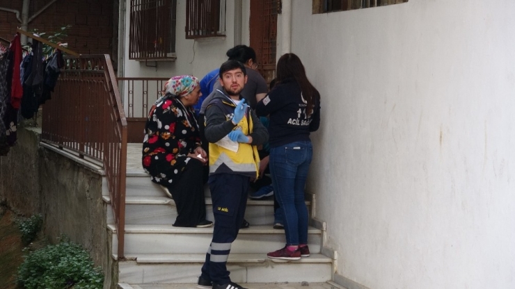 Pendik’te Binanın Çatısının Alev Alev Yandığı Anlar Kamerada