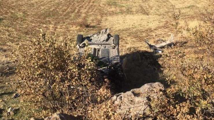Siirt’te Otomobil Şarampole Uçtu: 1 Yaralı