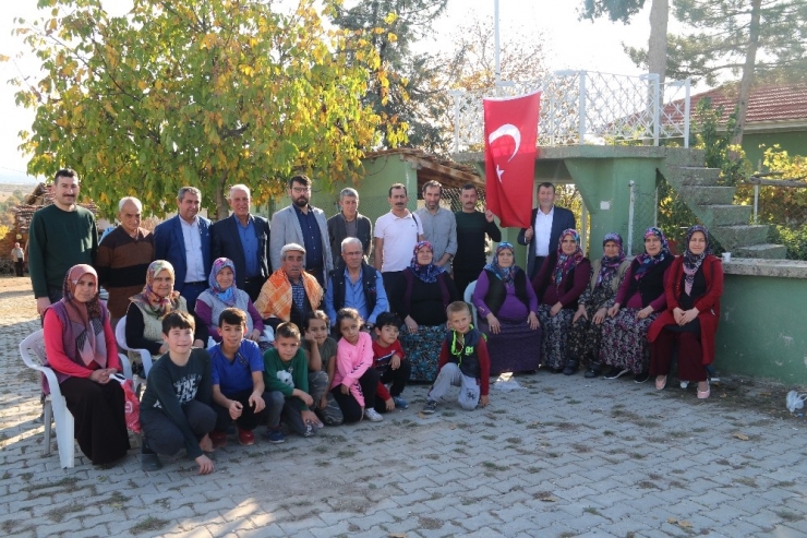 Bu Köyde 7’den 70’e Herkes Gelenekleri Yaşatmak İçin Bir Araya Geliyor