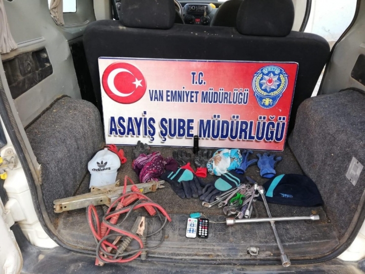 11 Hırsızlık Olayının Şüphelileri, 57 Güvenlik Kamerasının İncelenmesiyle Yakalandı