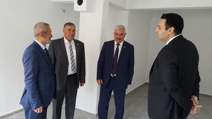 Yardımlaşarak Yaptıkları İmam Evi, Doktor Odası Ve Kütüphane Hizmete Girdi