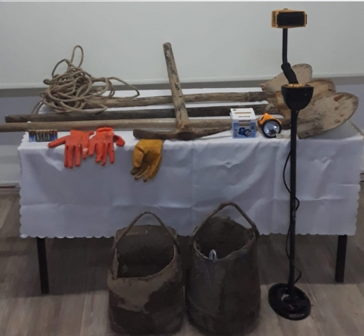 Kaçak Kazı Yapanlar Yakalandı