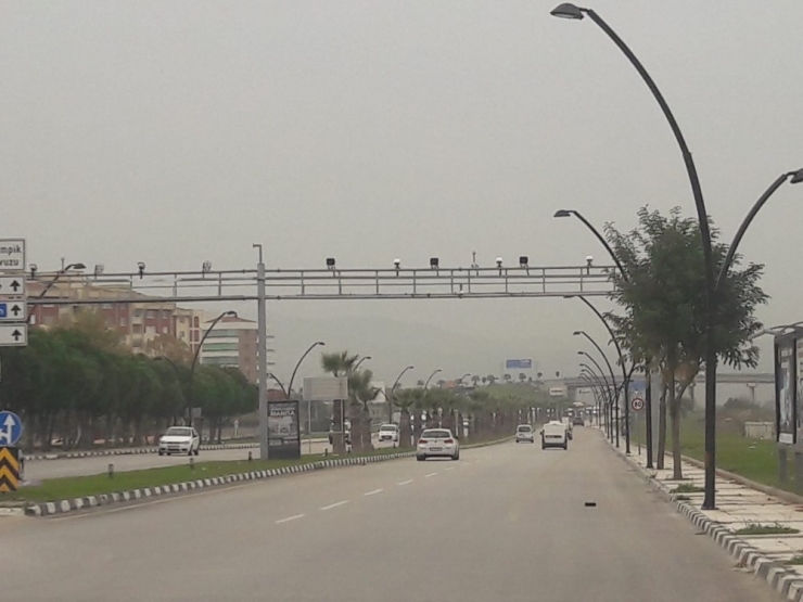 Kablo Hırsızları Menemen Caddesini Karanlığa Gömdü