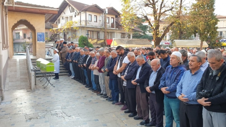 Yangında Hayatını Kaybeden İki Çocuk Son Yolcuğuna Uğurlandı