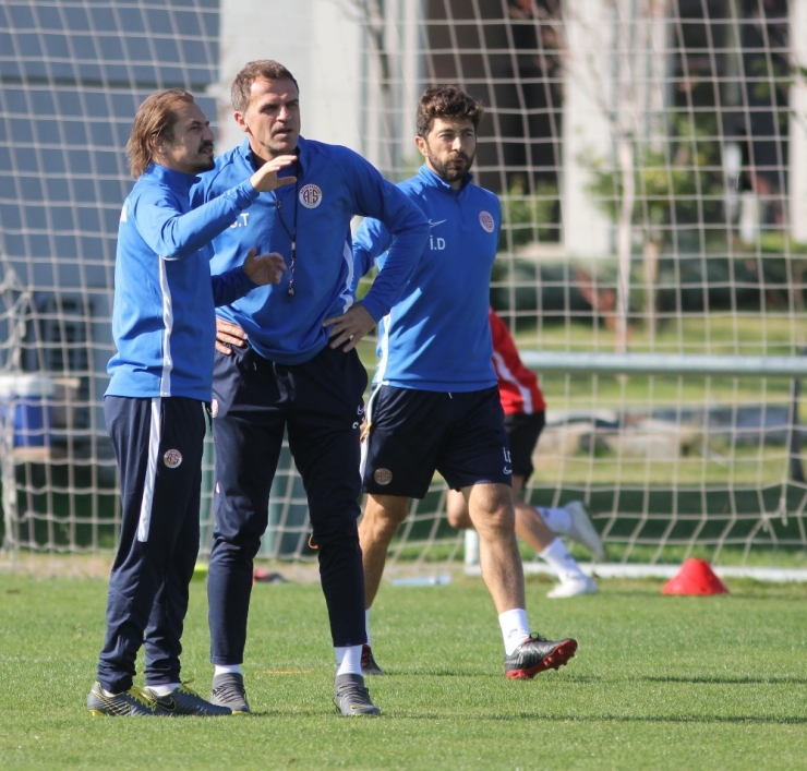 Antalyaspor’da Çifte Mesai