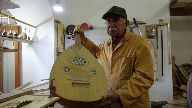 85 Yaşında 103. Udunu Yapıyor