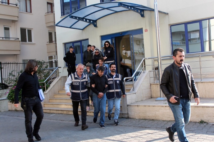 Yalova’da Fuhuş Villalarına Baskın