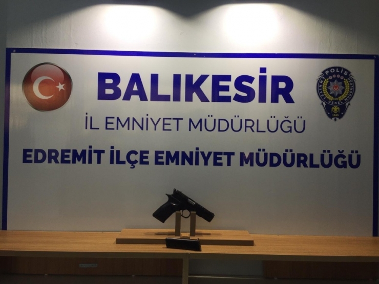 Polisten Silah Operasyonu