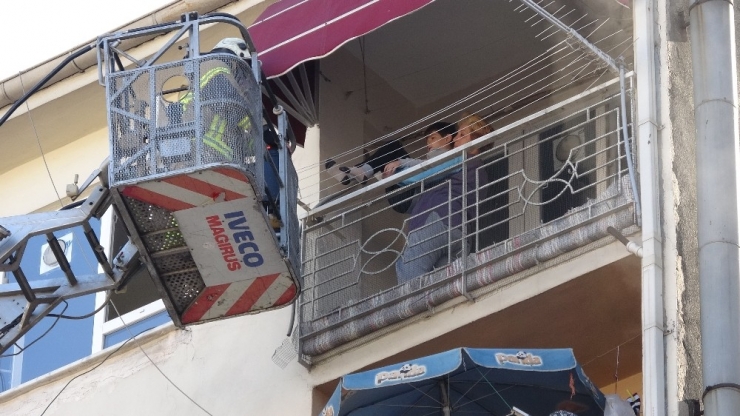 Yangında Can Pazarı