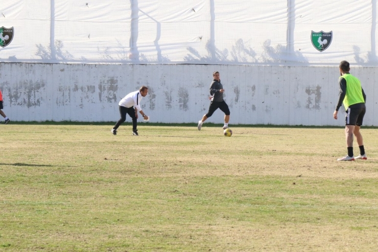 Mehmet Özdilek: “Kiminle Karşılaşırsak Karşılaşalım Amacımız Kazanmak Olacak”