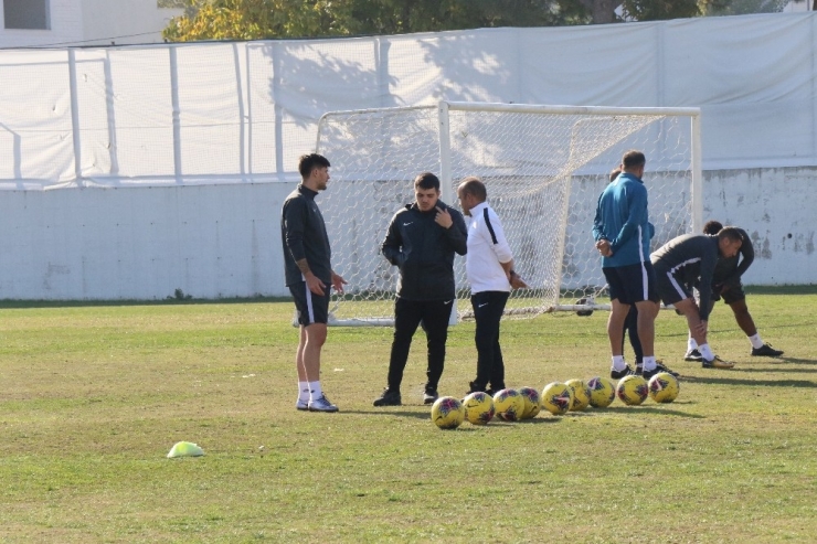 Mehmet Özdilek: “Kiminle Karşılaşırsak Karşılaşalım Amacımız Kazanmak Olacak”