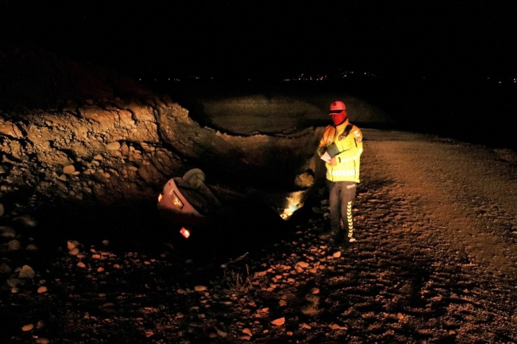 Otomobil Takla Attı: 1 Yaralı