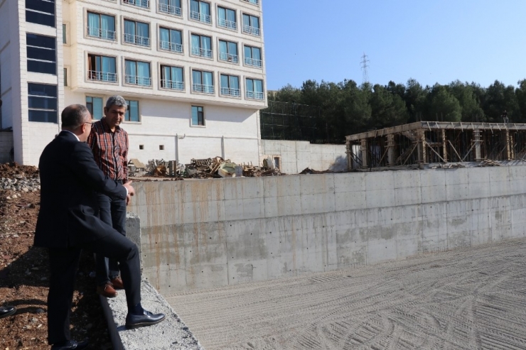 Vali Atik, Spor Tesisinde İncelemelerde Bulundu