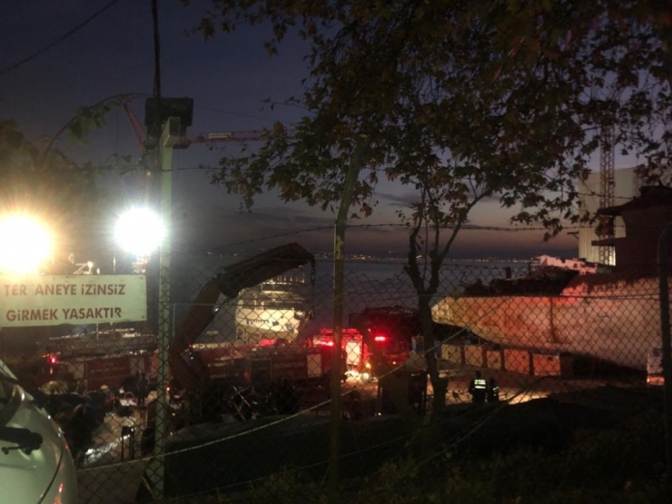 Yalova’da Korkutan Gemi Yangını