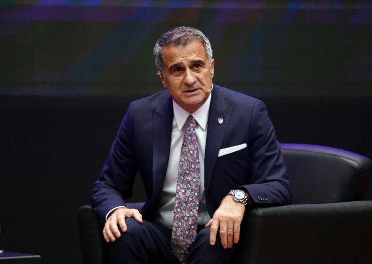 Şenol Güneş: "Ülkemiz Başarılıysa Hepimiz Başarılıyız"