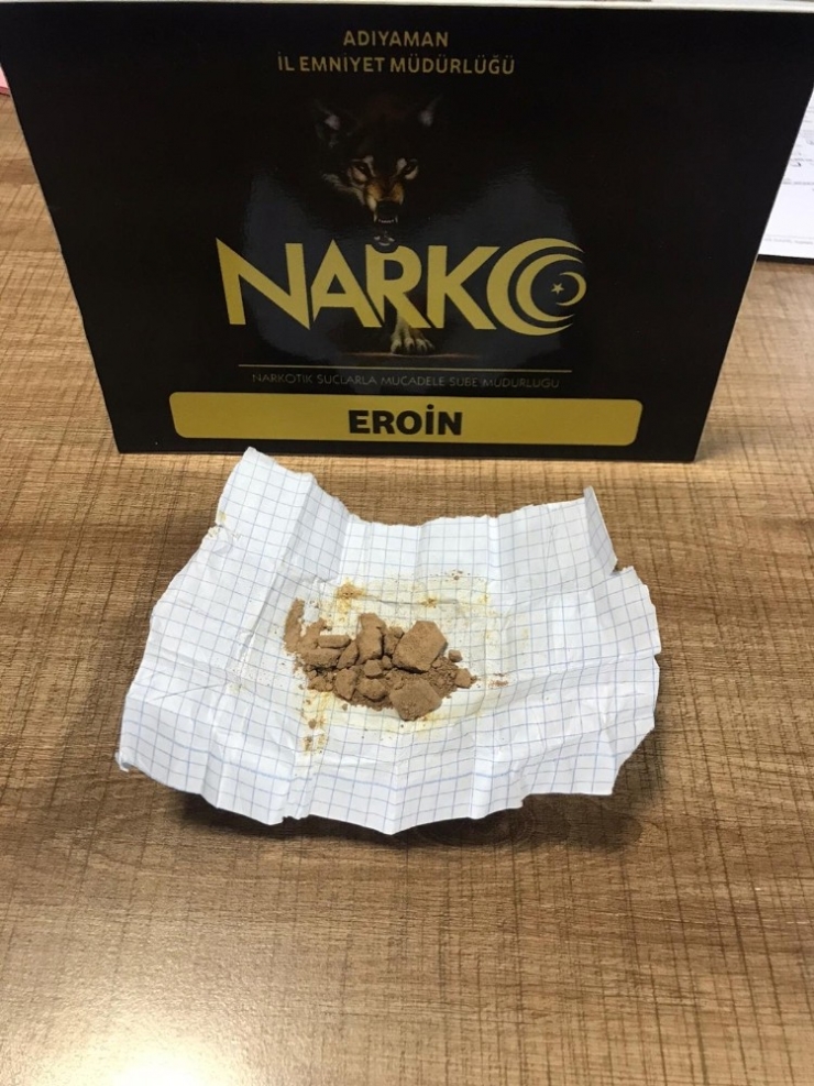 Adıyaman’a Eroin Sokmak İsterken Yakalandılar