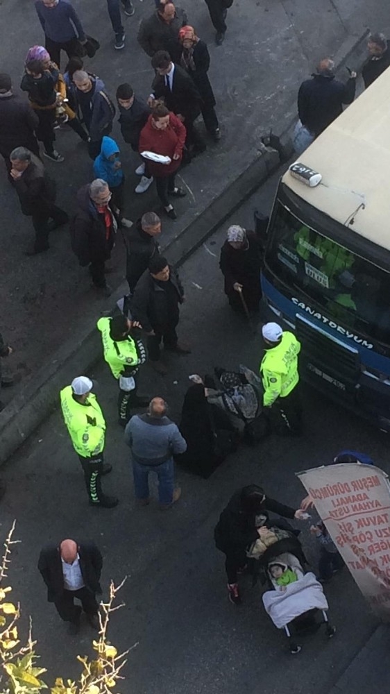 Yaşlı Kadın Dolmuşun Altında Kaldı