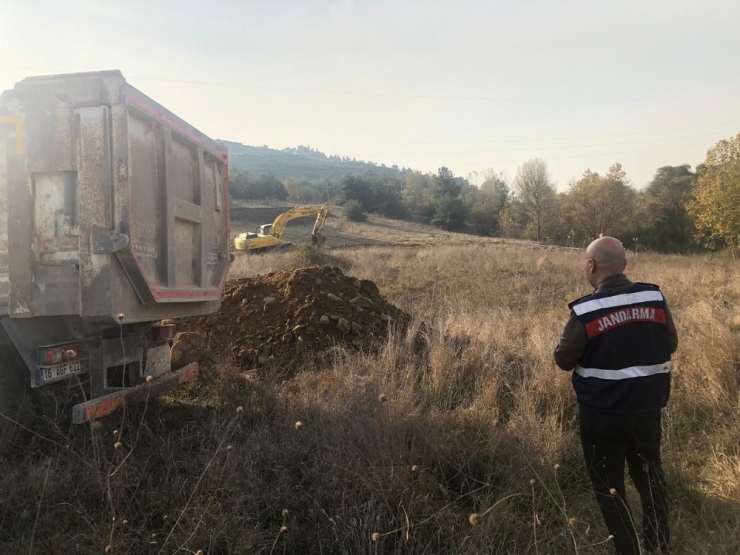 Bursa’da Kaçak Hafriyat Döken Kamyona 72 Bin Lira Ceza