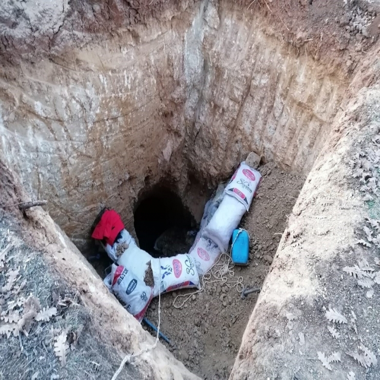 Kaçak Kazı Yaparken Suçüstü Yakalandılar