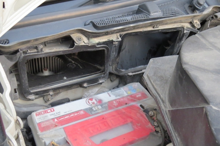 Motorun Hava Filtresinden Tabanca Çıktı