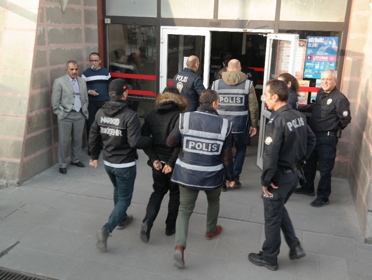 Operasyonla Yakalanan ’Uyuşturucu’ Şüphelileri Adliyede