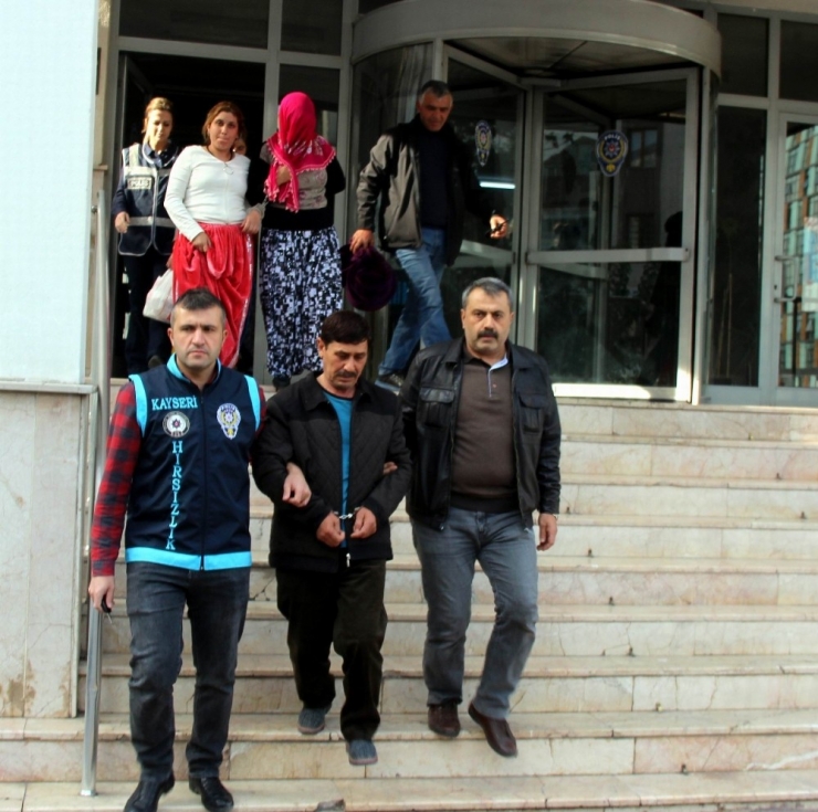 İkametlerden Hırsızlık Yapan Kadınlar Yakalandı