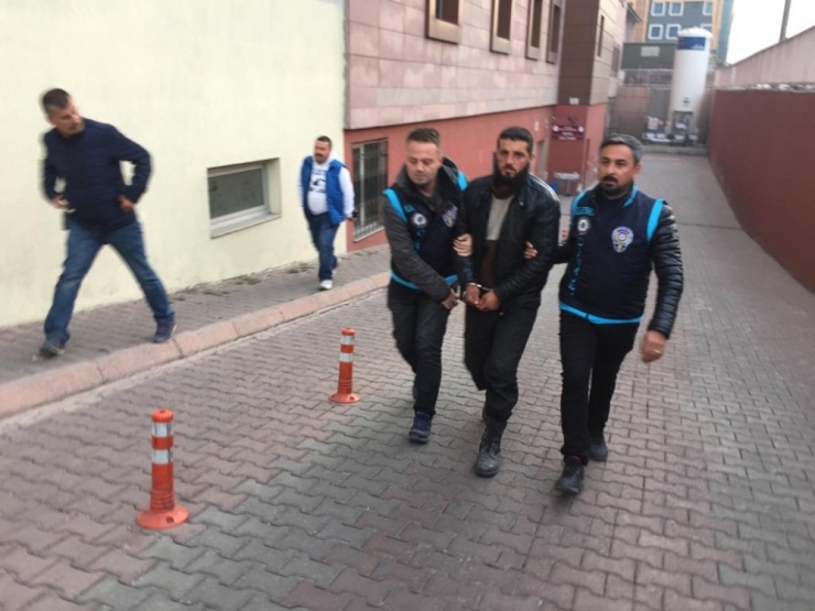 Suriyeli Cinayetinin Şüphelileri Adliyeye Sevk Edildi