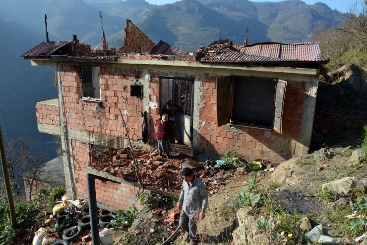 Ordu’da Ev Kül Oldu