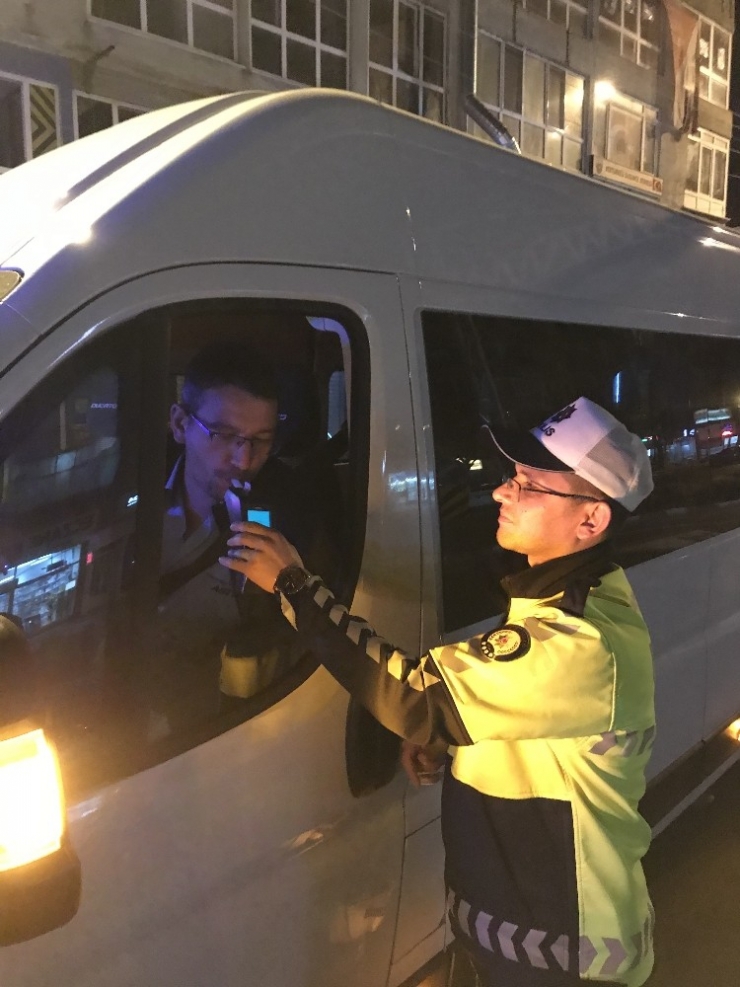 Servis Sürücülerine Alkol Testi