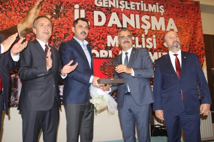 Bakan Kurum: “Biz Hiçbir Zaman Kapalı Kapılar Ardında Gizli Gündemleri Olan Arka Oda Partisi Olmadık”