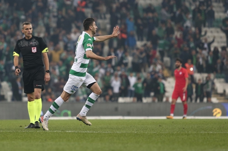 Tff 1. Lig: Bursaspor: 1 - Keçiörengücü: 0 (İlk Yarı)