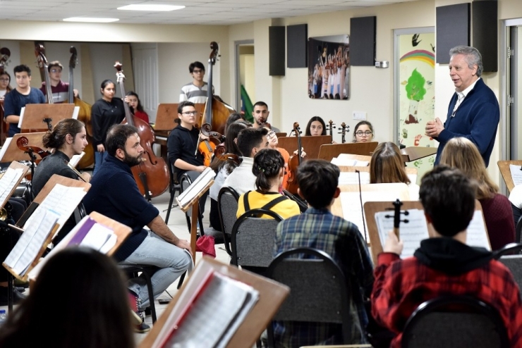 Çocuk Senfoni Orkestrası Muhteşem Bir Konsere İmza Atacak