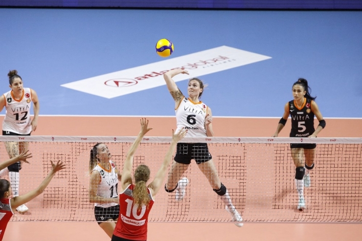 Vestel Venus Sultanlar Ligi: Atlas Global Yeşilyurt: 1 - Eczacıbaşı Vitra: 3