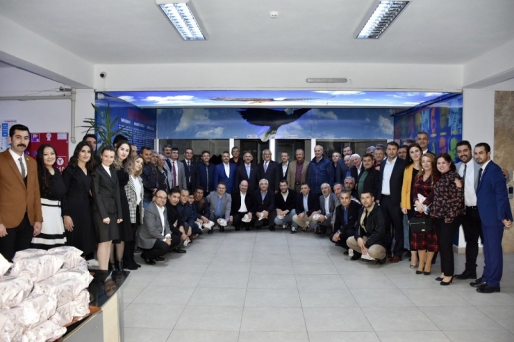 Emekli Öğretmenler ‘Vefa Gecesi’nde Bir Araya Geldi