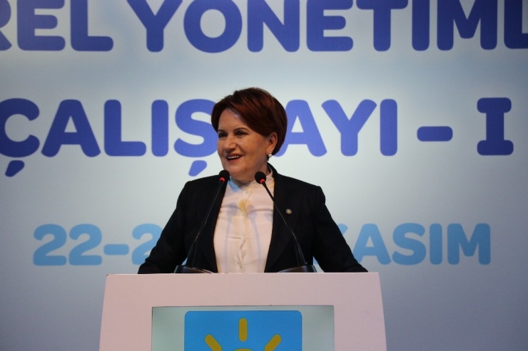 İyi Parti Lideri Akşener: "Ev Temizlemekten Yoruldum"