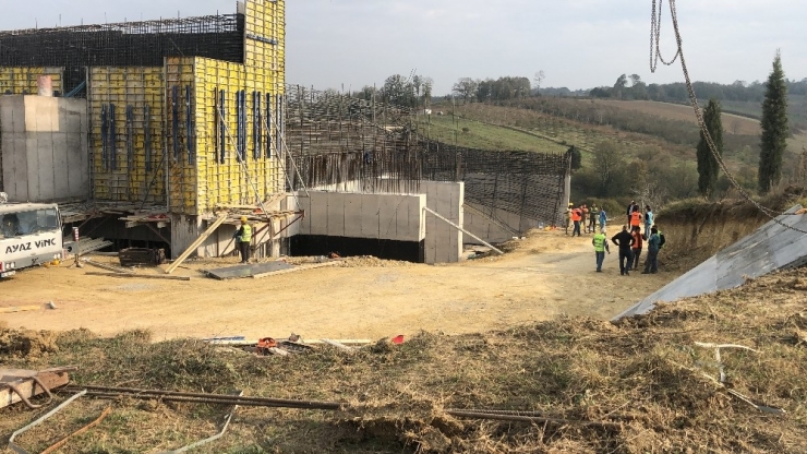 Kuzey Marmara Otoyolu İnşaatında İskele Çöktü, 3 İşçi Altında Kaldı