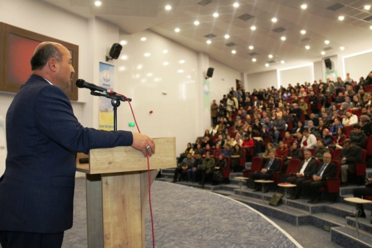 Kütahya’da Öğretmenlere ‘İlham Veren Öğretmenler’ Semineri