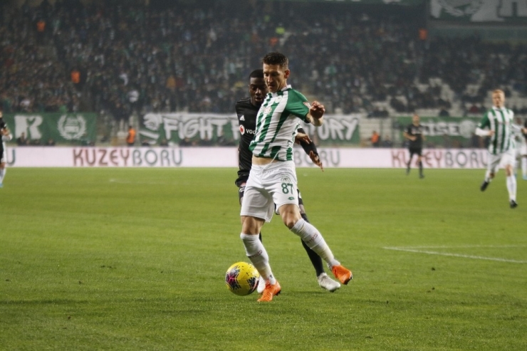Süper Lig: Konyaspor: 0 - Beşiktaş: 0 (Maç Devam Ediyor)