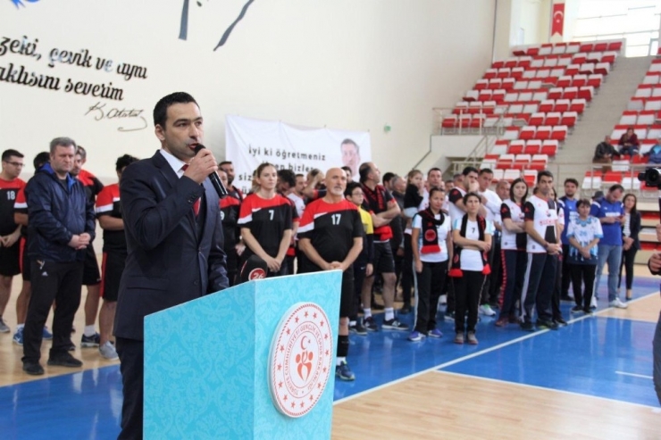 Eskişehir Murat Atılgan Ortaokulu Turnuva Şampiyonu Oldu