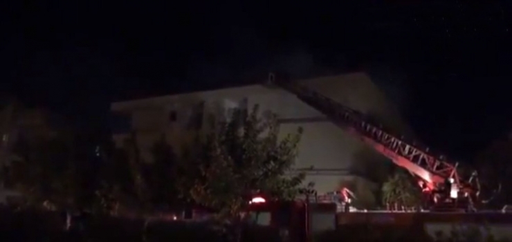 Kuşadası’nda Yangın Korkuttu